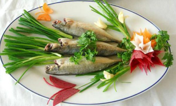 5. mon ca nuc hap sa ot hanh 600x363 - Top 15 món cá hấp thơm ngon, thịt mềm ăn một lần nhớ nhiều lần