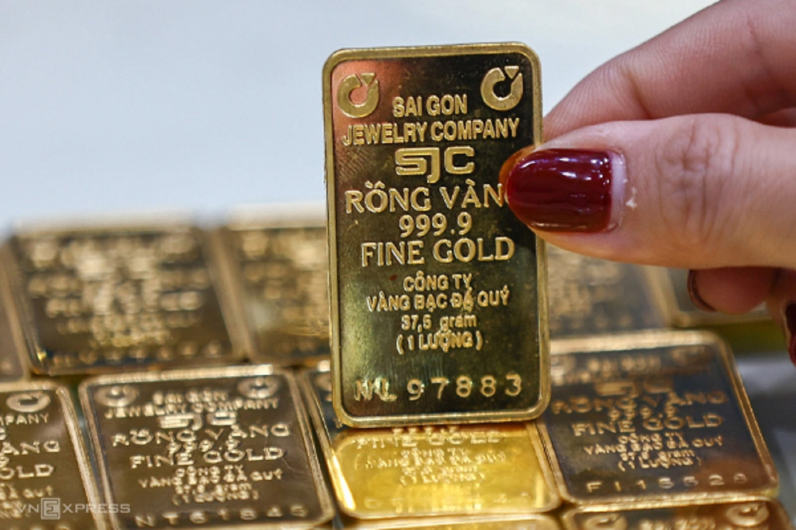 Giá Vàng Thế Giới Hôm Nay 4/10: Lên 3.879,76 USD/ounce, chuỗi tăng 7 tuần liên tiếp